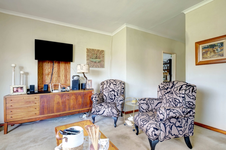 4 Bedroom Property for Sale in Kabega Park Eastern Cape